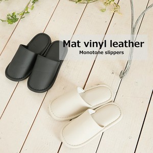 Mat Vinyl Leather Size L