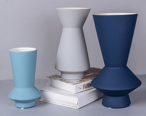 現代のシンプルな陶磁器の置物花瓶0723#ZMT77