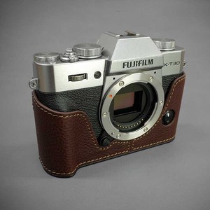 LIM'S FUJIFILM X-T30 専用 イタリアンレザー カメラケース Brown FJ-XT30BR フジフイルム 本革 カメラ用品