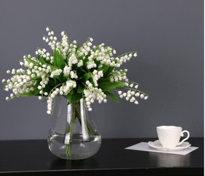 模擬スズランプラスチック花単枝鈴蘭花に造花を飾る  ZCLB111