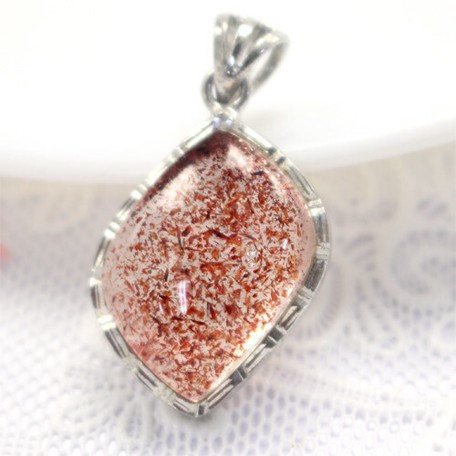 strawberry quartz pendant