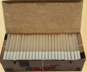 Raw 紙巻煙草用 チューブ 0 1box の商品ページ 卸 仕入れサイト スーパーデリバリー Raw 紙巻煙草用 チューブ 0 1box の商品ページ 卸 仕入れサイト スーパーデリバリー