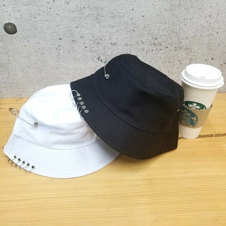 Safety pin bucket hat Clearance
