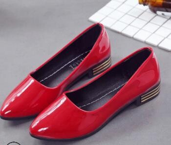 ladies red flat shoes