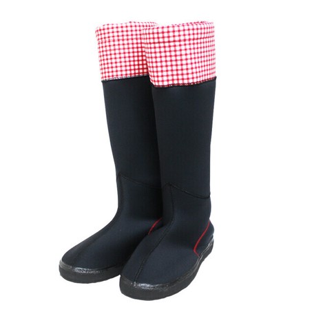 checkered rain boots