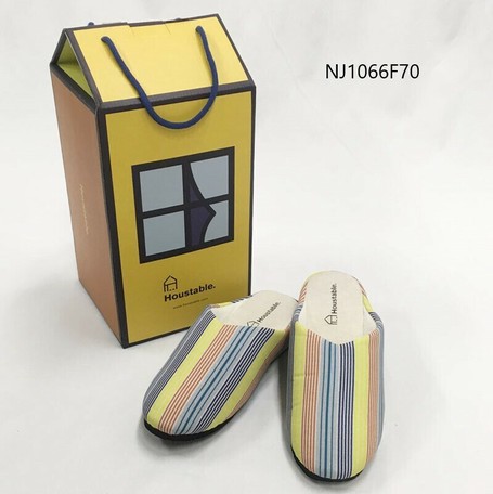 slipper size