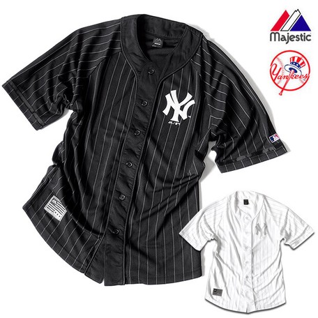 レイヤードで更にオシャレに ニューヨークヤンキースモデルのピンストライプベースボールシャツ の商品ページ 卸 仕入れサイト スーパーデリバリー