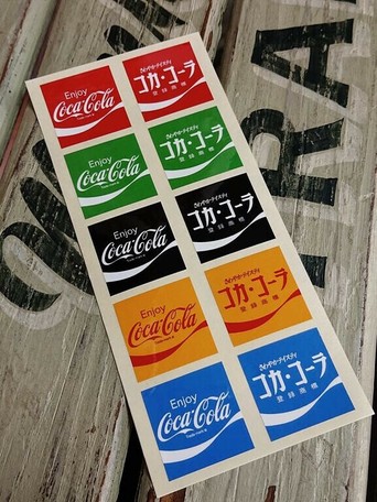 Coca Cola コカ コーラ Team Coca Cola ステッカー バリュー5カラー コカコーラ シール Tc Sv2の商品ページ 卸 仕入れサイト スーパーデリバリー