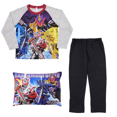 仮面ライダーセイバー 光るパジャマ 光るまくら付きパジャマ の商品ページ 卸 仕入れサイト スーパーデリバリー 仮面ライダーセイバー 光るパジャマ 光るまくら付きパジャマ の商品ページ 卸 仕入れサイト スーパーデリバリー