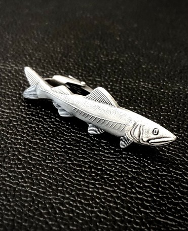 日本製 ネクタイピン タイバー 魚 アユの商品ページ 卸 仕入れサイト スーパーデリバリー