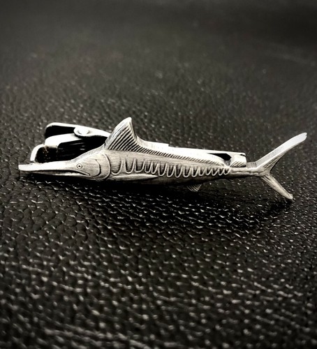 日本製 ネクタイピン タイバー 魚 カジキの商品ページ 卸 仕入れサイト スーパーデリバリー