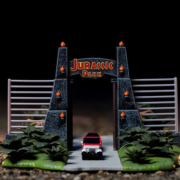 ジュラシックパーク　Jurassic Park ジオラマNano Scene Amazon.com: Nano Scene Jurassic Park 30th Anniversary