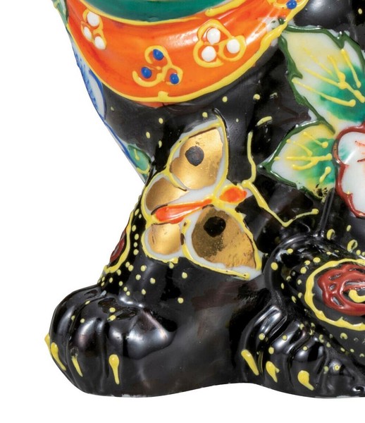 日本の伝統工芸品【九谷焼】 K8-1494 5.5号横座招き猫 黒盛花と