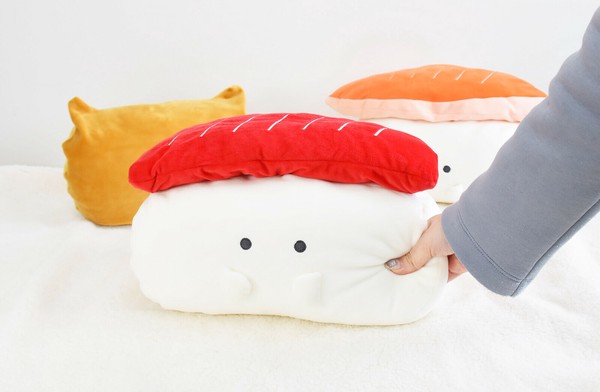 ぎゅっとおすしさん リラックスクッションの商品ページ｜卸