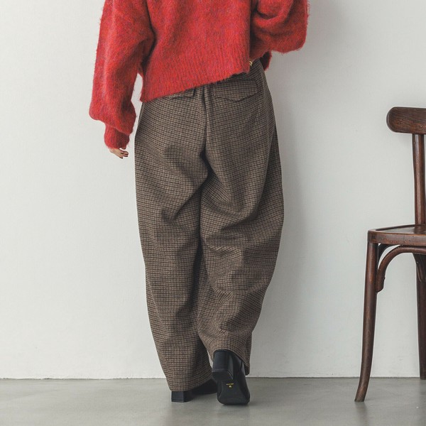 ウール混フランネル タックワイドパンツ 2024新作 A/Wの商品