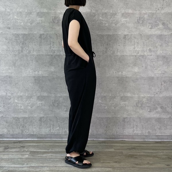 黒　☆今季 新品未使用☆アンナケリー　フレンチスリーブ　オールインワン 黒様専用 ☆今季 新品未使用☆アンナケリー フレンチスリーブ