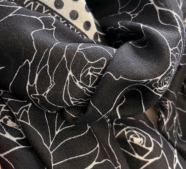 Stole Flower Unisex 2-colors | Import Japanese products at