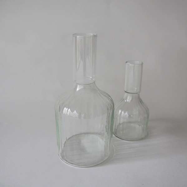 (高さ18cm・25cm)リューズガラス ワイズライン フラワーベース ブランシュ/リサイクルガラス 花瓶 / 家具・インテリア インテリアグリー